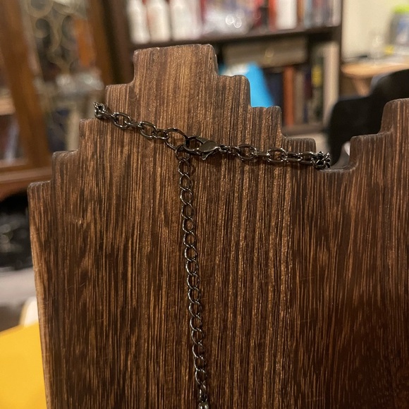 Unique Black Marquise Crystals Arranged In 3 Peacock Tails Hang From Black Chain - Picture 3 of 3